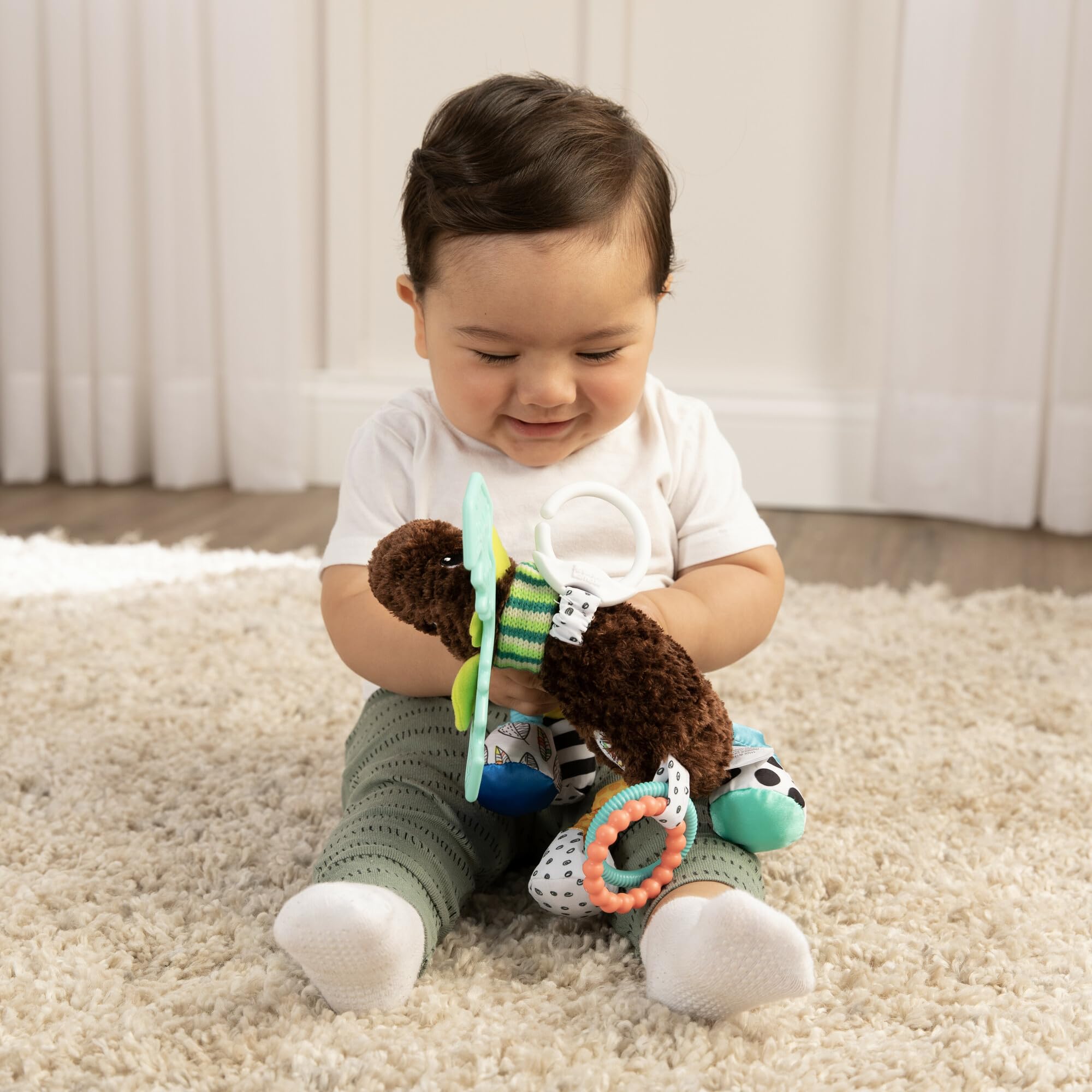 Foto 7 pulgar | Asiento De Coche Y Cochecito De Juguete Con Clip Lamaze Mortimer The Moose - Venta Internacional.