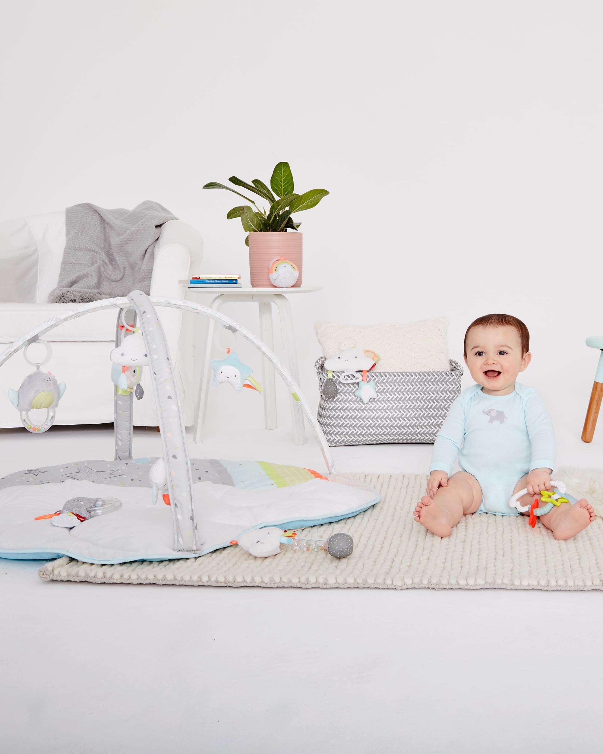 Foto 7 pulgar | Rainstick Rattle Skip Hop Con Forro Plateado Para Bebés - Venta Internacional.