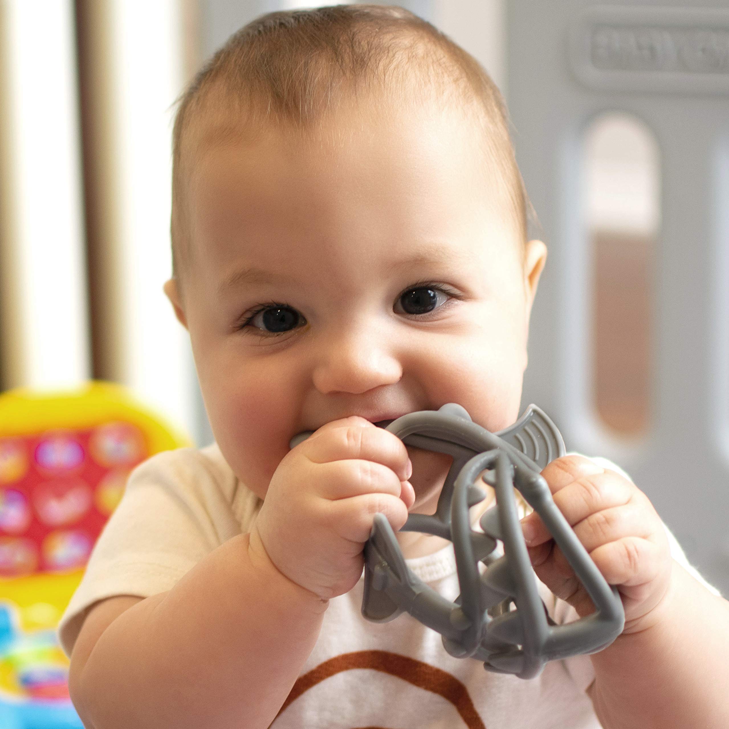 Foto 4 pulgar | Mordedera Tiburón Nuby Chewy Chums de Silicona - Venta Internacional