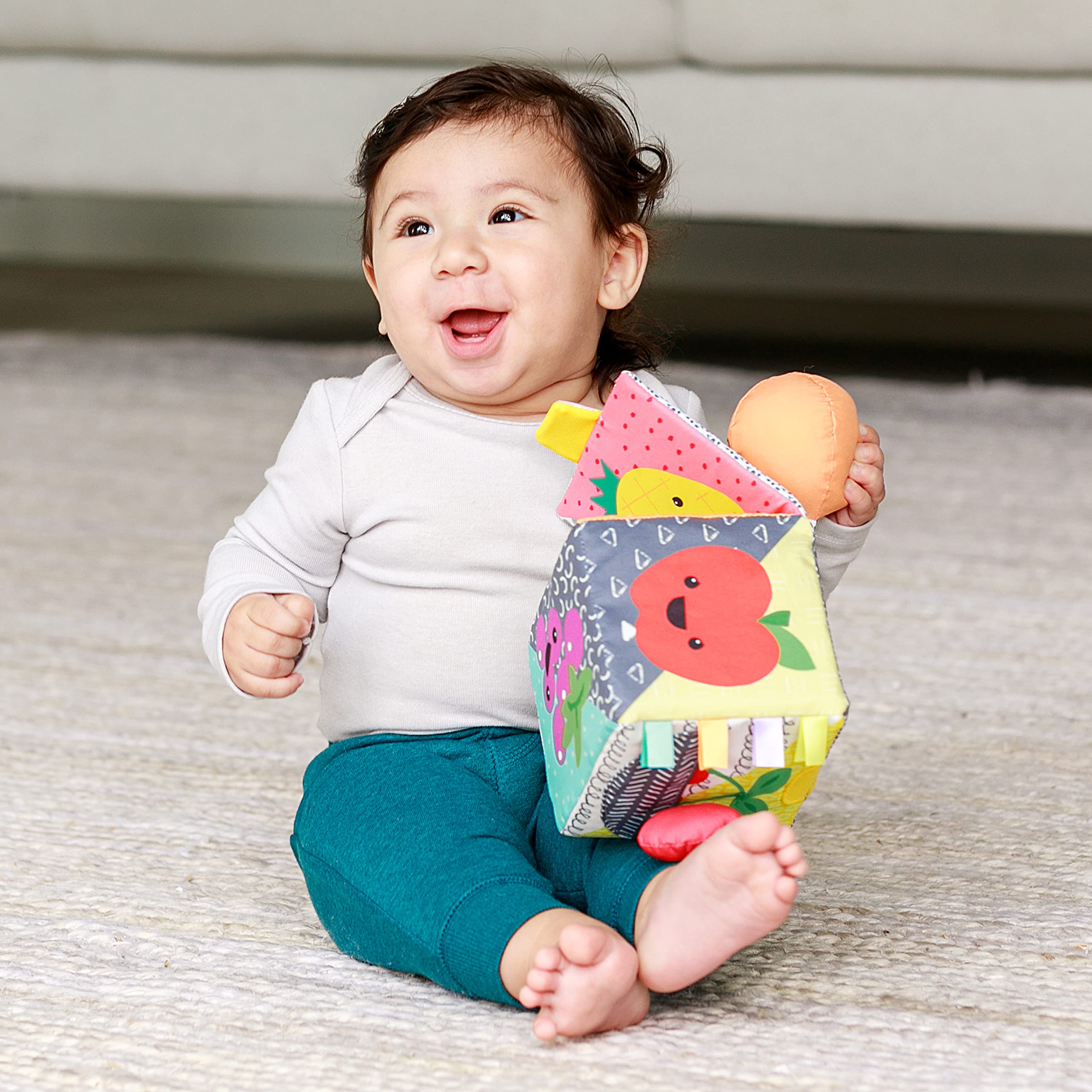 Foto 7 pulgar | Sensory Discovery Cube Infantino Peek & Seek 3m+ - Venta Internacional.