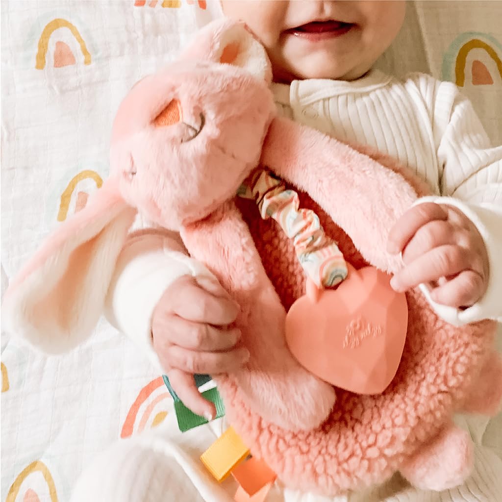 Foto 2 | Lovey Itzy Ritzy Itzy Lovey Con Cintas Texturizadas En Forma De Mordedor, Color Rosa - Venta Internacional.