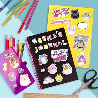 Foto 4 | Libro De Pegatinas Fashion Angels Squishmallows, Más De 1000 Pegatinas - Venta Internacional.