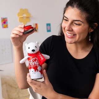 Foto 3 | Latas Coleccionables De Coca-cola Con Forma De Peluche De Peluche De 5 Pulgadas - Venta Internacional.