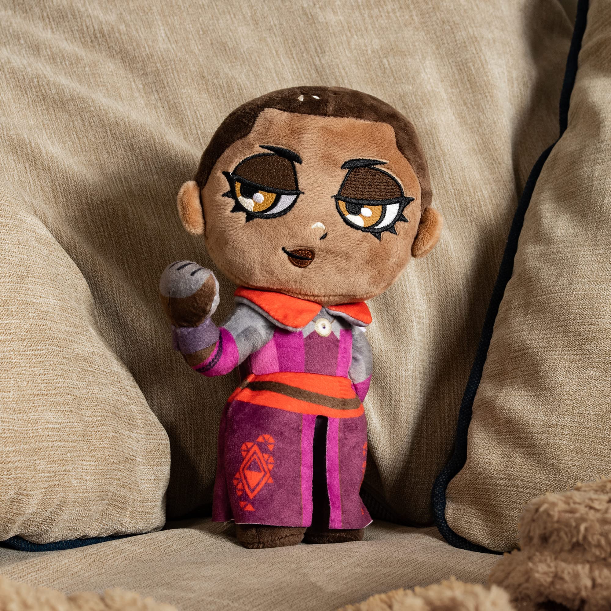Foto 3 pulgar | Réplica Oficial De Plushie Numskull Destiny 2 Ikora Soft - Venta Internacional.