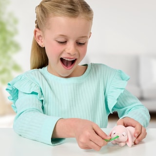 Foto 4 | Miniconejito Mama Surprise De Toy Little Live Pets Con 2 A 4 Bebés - Venta Internacional.