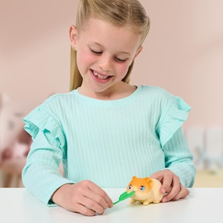 Foto 4 | Minihámster Mama Surprise De Toy Little Live Pets Con Conejera - Venta Internacional.