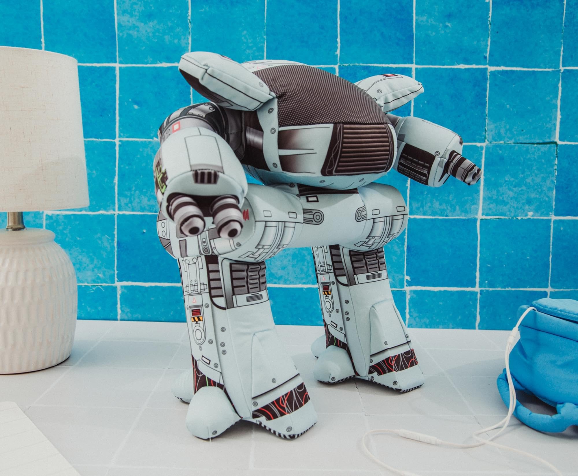 Foto 6 pulgar | Peluche Toynk Robocop Ed-209 Collector De 30 Cm De Altura - Venta Internacional.