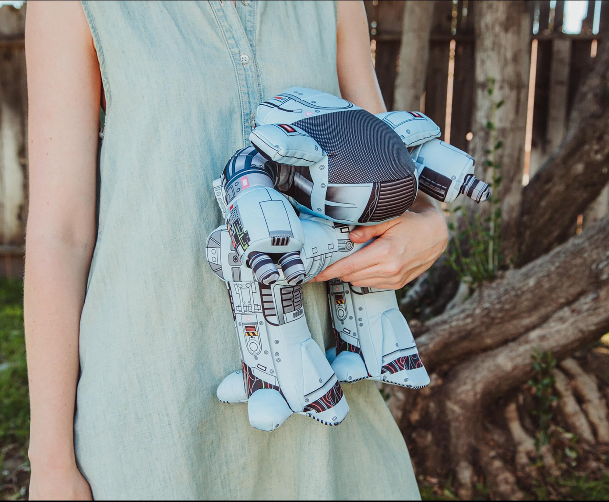 Foto 6 | Peluche Toynk Robocop Ed-209 Collector De 30 Cm De Altura - Venta Internacional.
