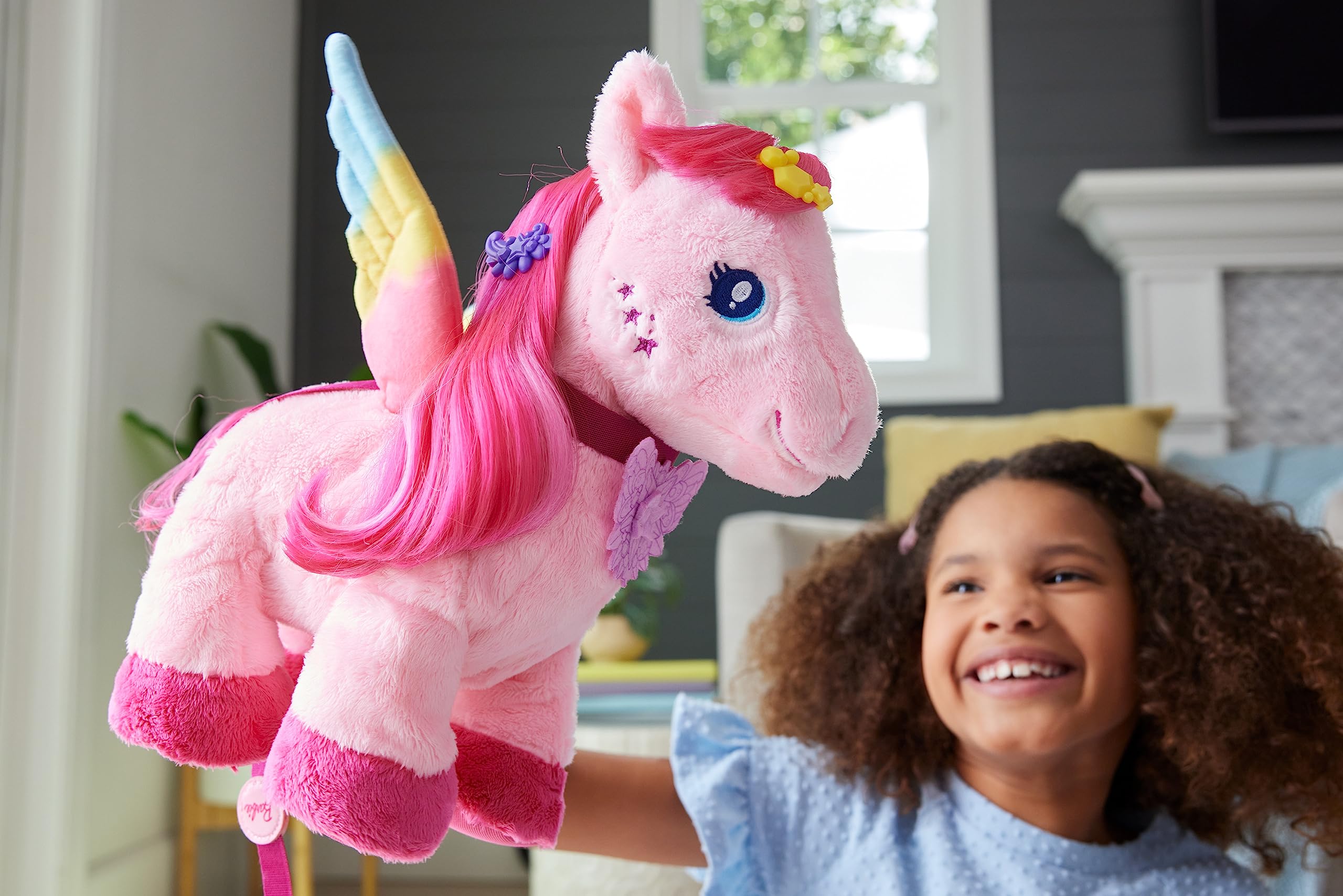 Foto 2 | Peluche Pegasus Barbie A Touch Of Magic De 28 Cm - Venta Internacional.