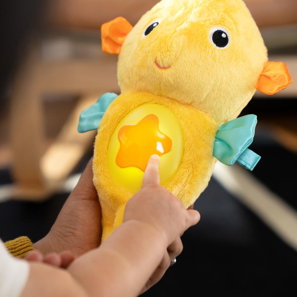 Foto 4 pulgar | Peluche De Caballito De Mar Con Luces Y Sonidos Baby Einstein 17400