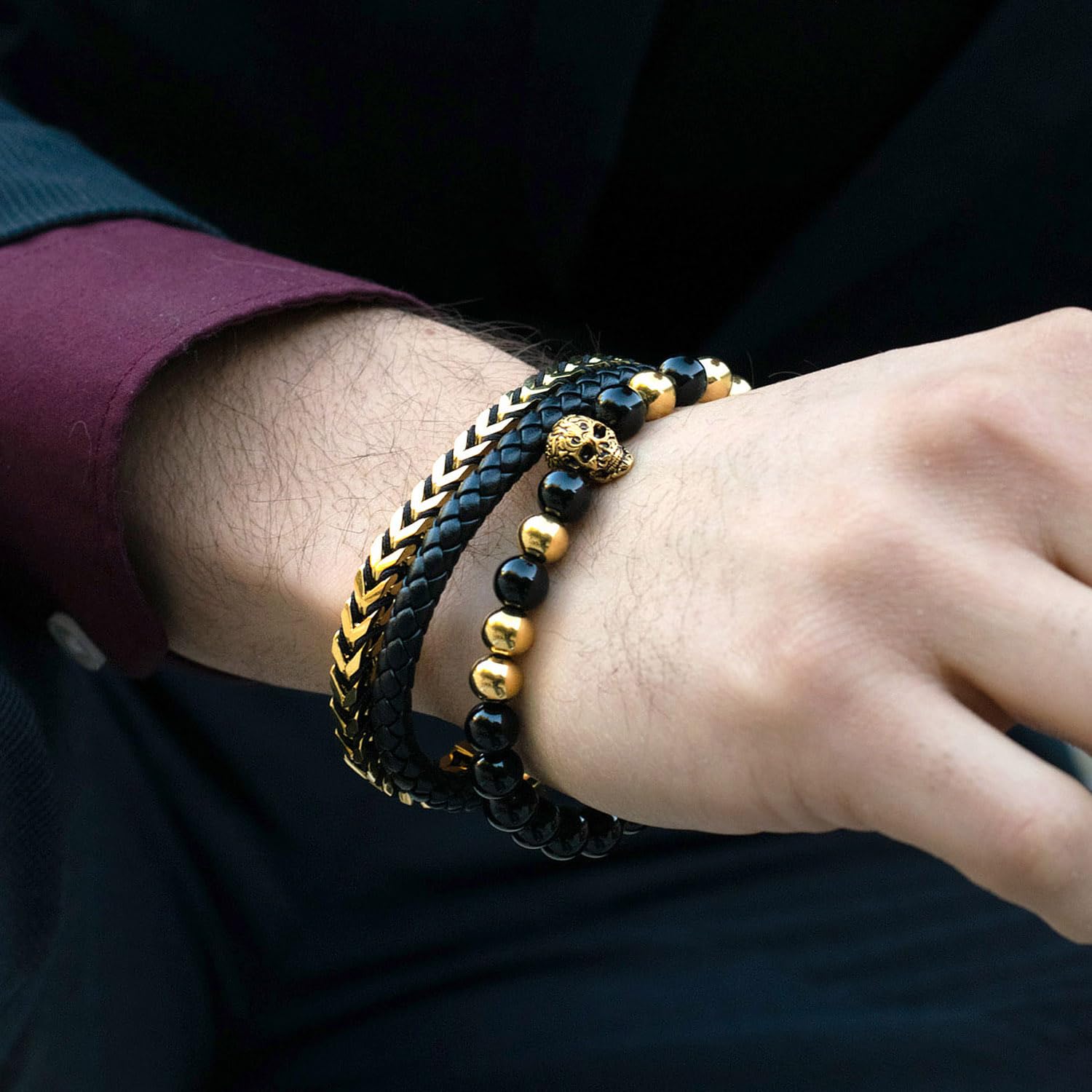Foto 4 pulgar | Brazalete Crisol De Acero Inoxidable Chapado En Oro Con Piedra Ónice - Venta Internacional.