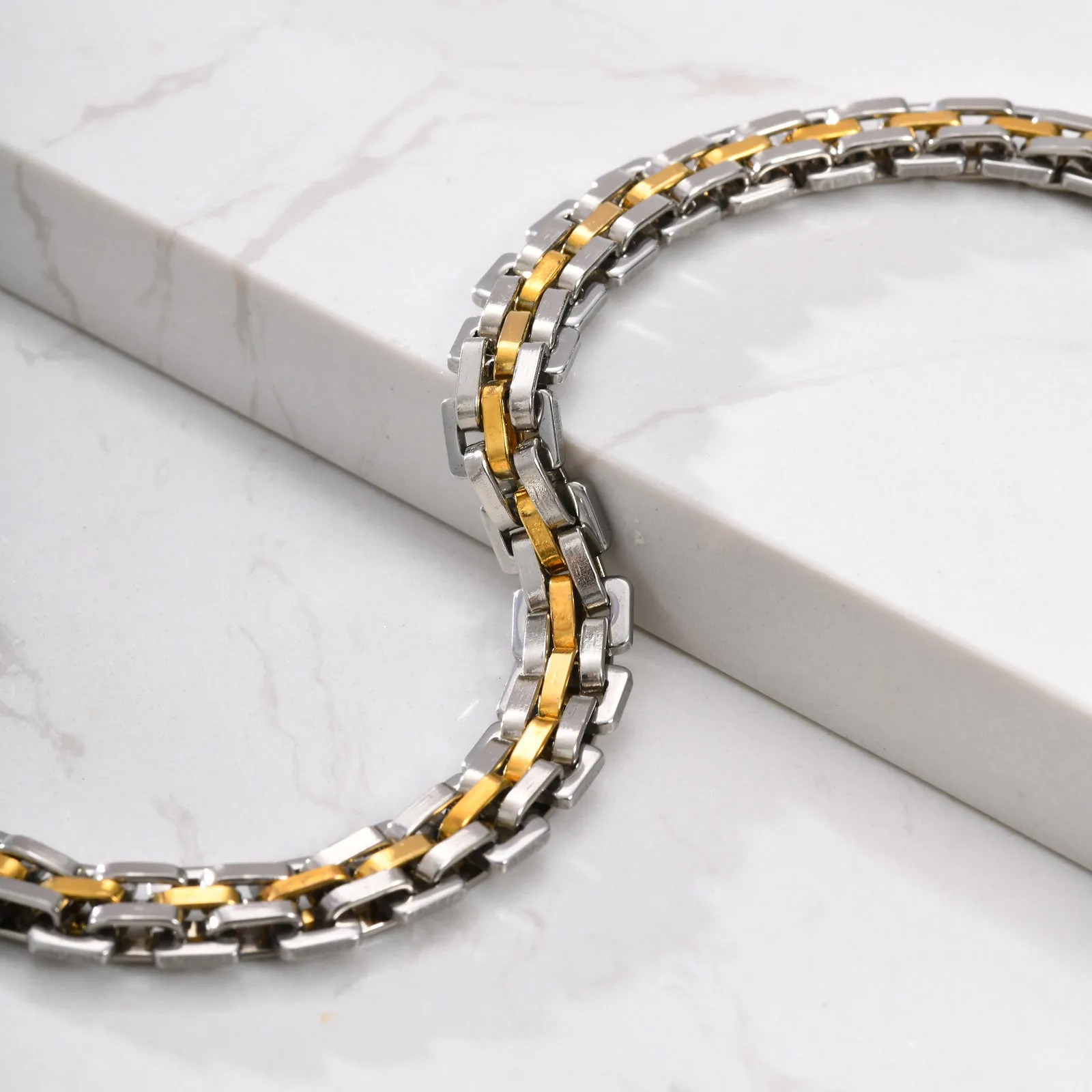 Foto 4 | Pulsera Chulada  Barroco Urbano De Acero Inoxidable Hipoalergénico
