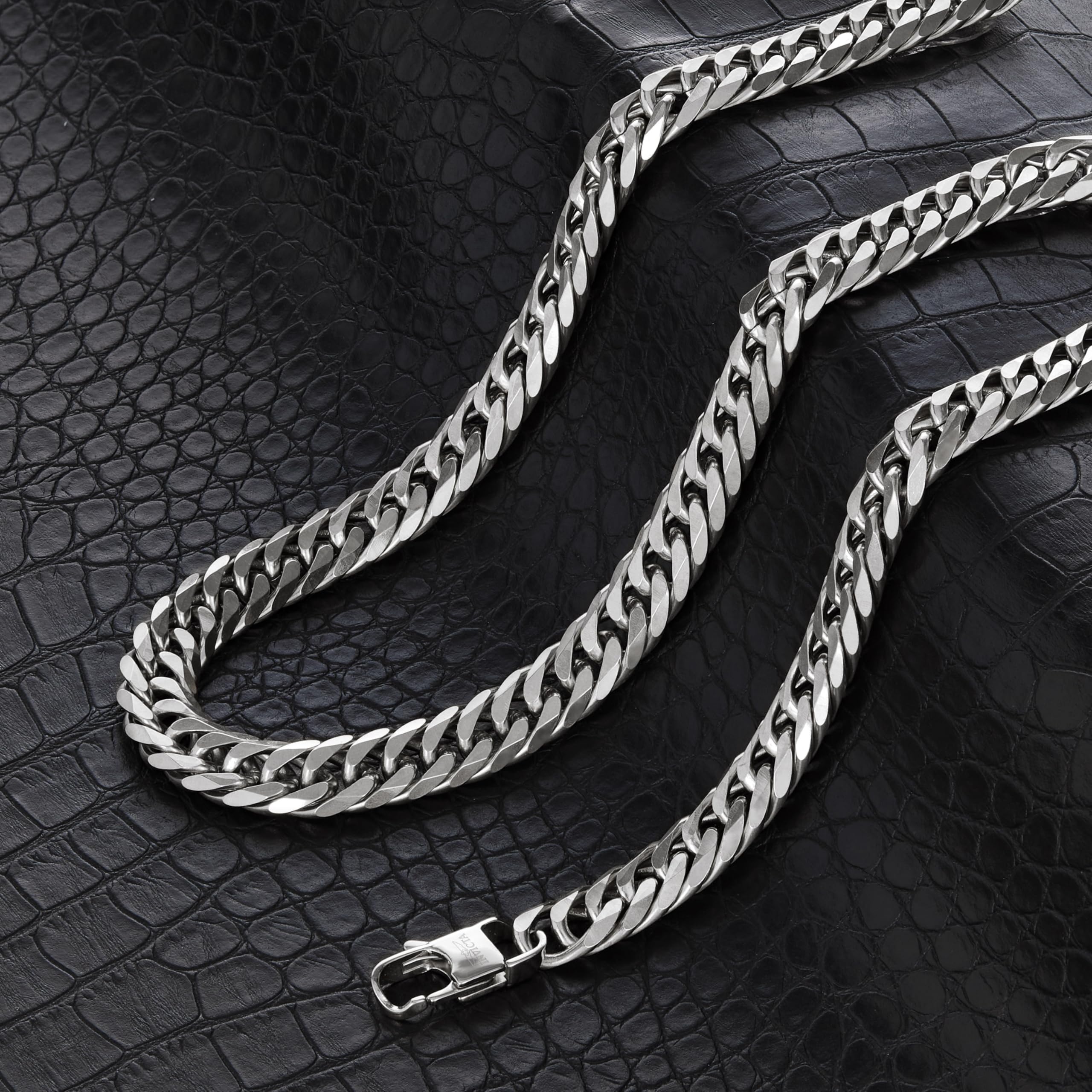 Foto 4 pulgar | Conjunto De Joyas Invicta Para Hombre  Pulsera Y Collar Con Doble Cadena - Venta Internacional.