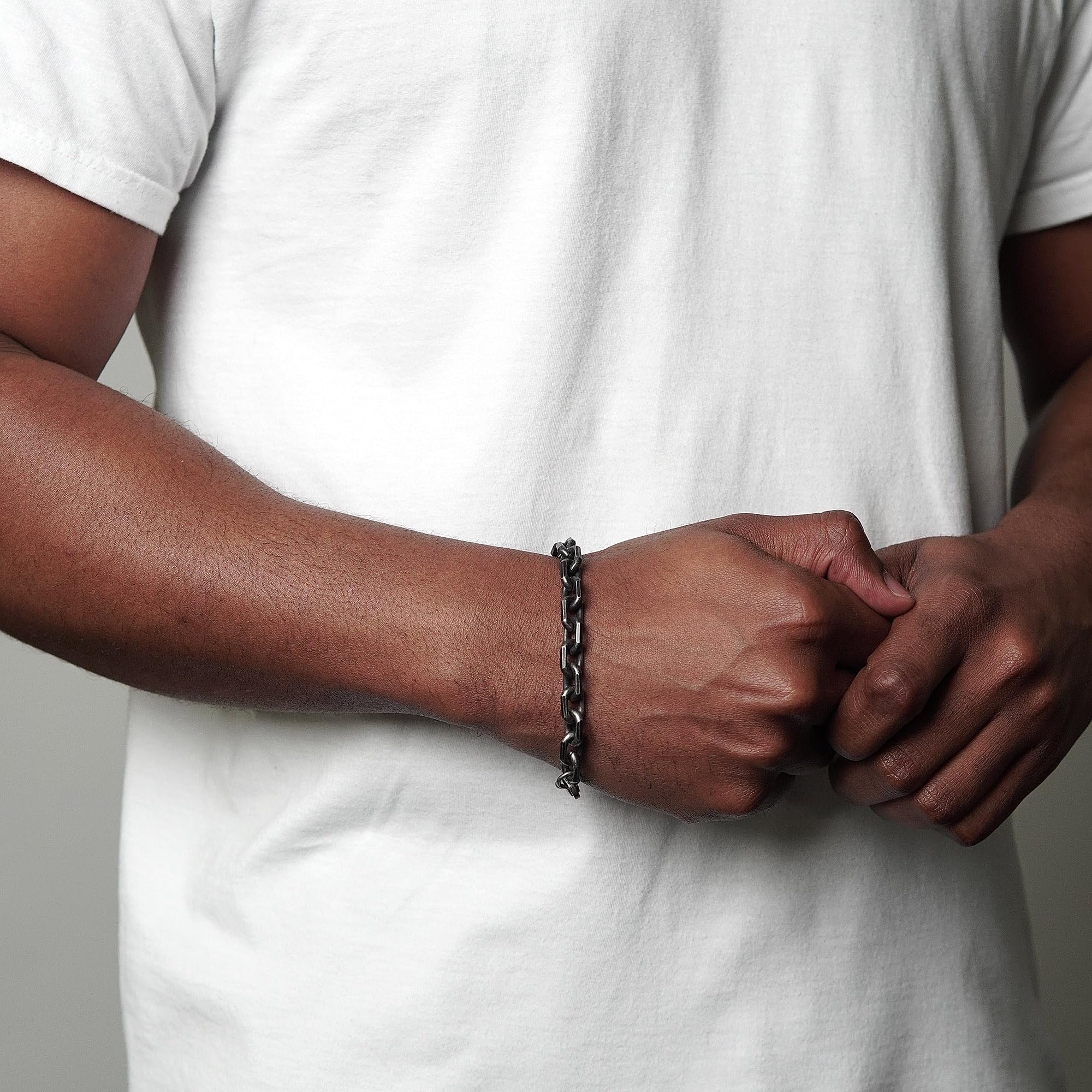 Foto 6 pulgar | Set De Joyas Invicta Bseled Edge Gunmetal Acero Inoxidable - Venta Internacional.