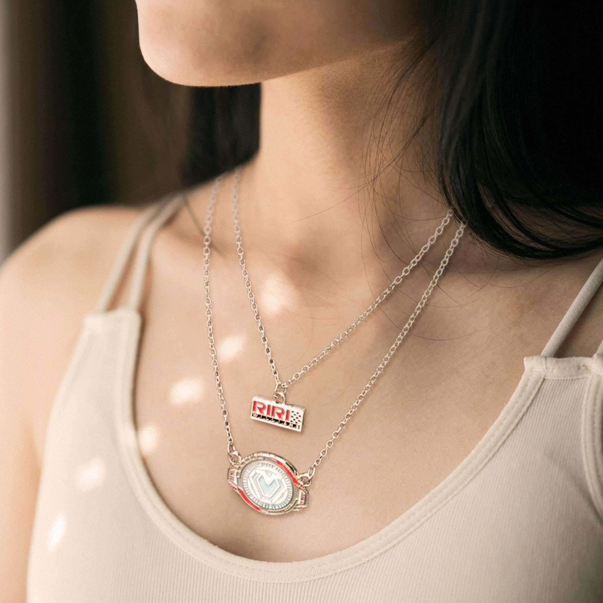 Foto 6 pulgar | Collar Marvel Iron Heart Arc Reactor Wakanda Forever - Venta Internacional.