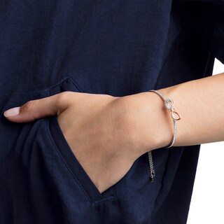 Foto 4 | Brazalete Swarovski Lifelong Bow Para Mujer, Cristal Blanco - Venta Internacional.