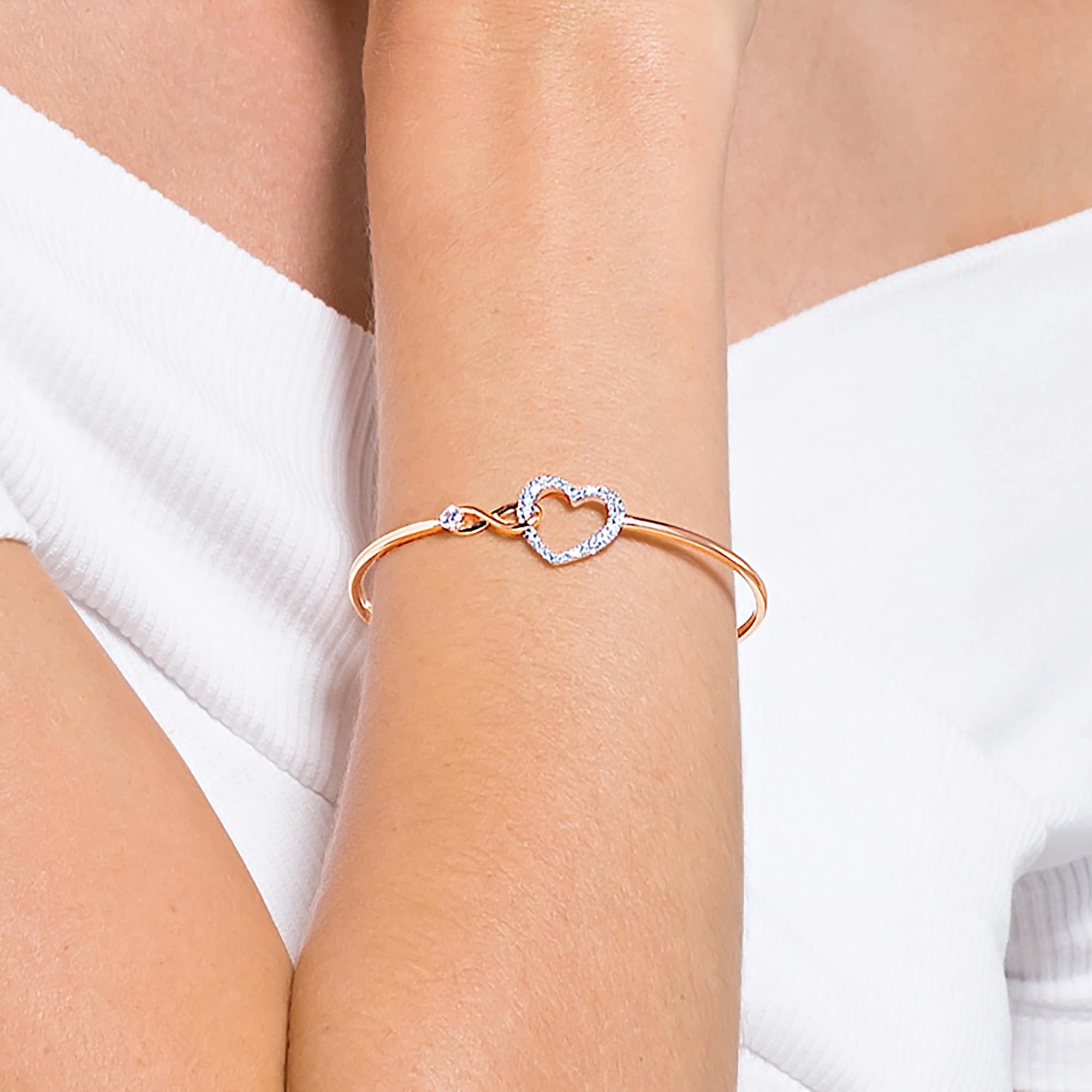 Foto 6 pulgar | Brazalete Swarovski Hyperbola Para Mujer En Tono Oro Rosa - Venta Internacional.