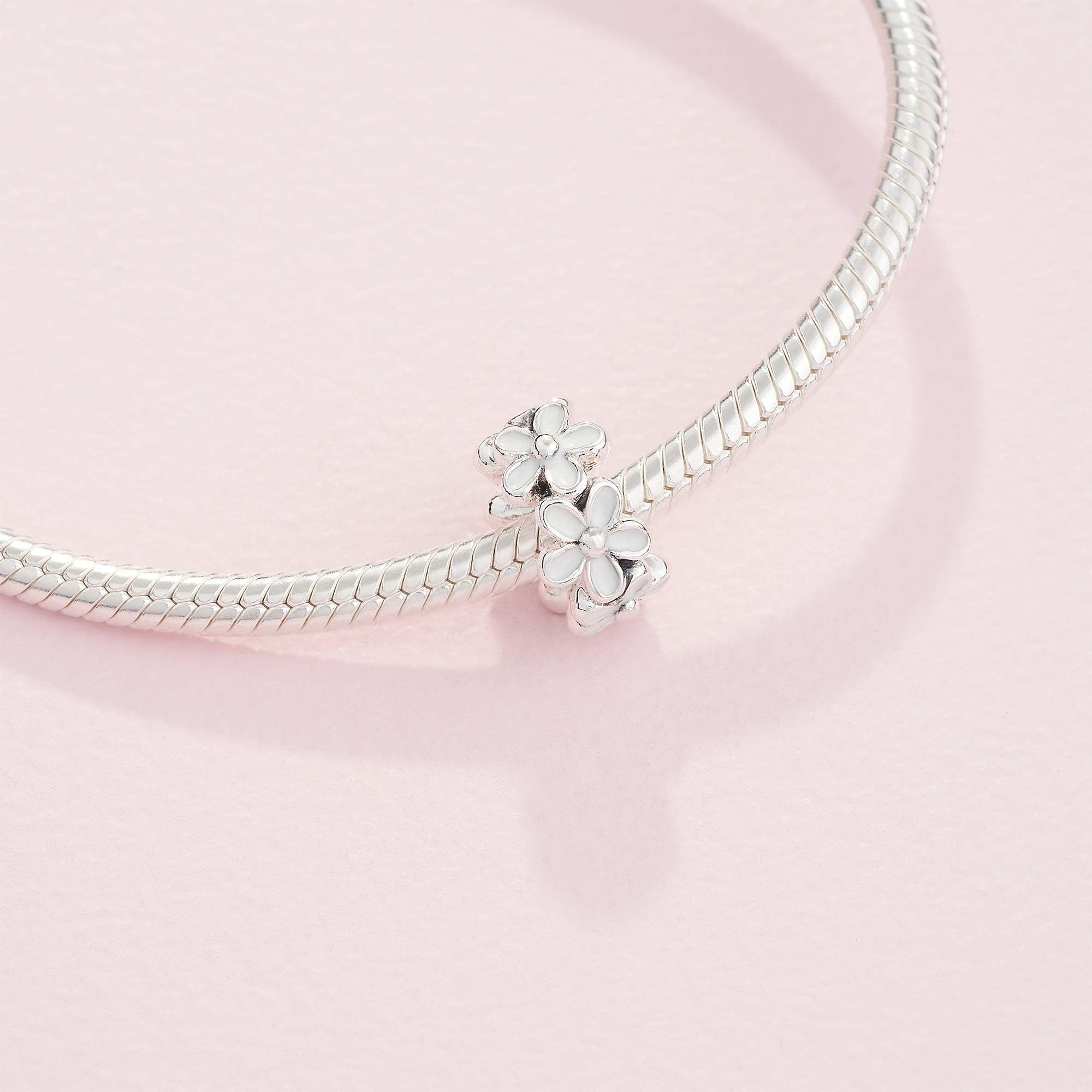 Foto 6 pulgar | Charm Spacer Pandora Con Forma De Margarita Blanca, Plata De Ley - Venta Internacional.