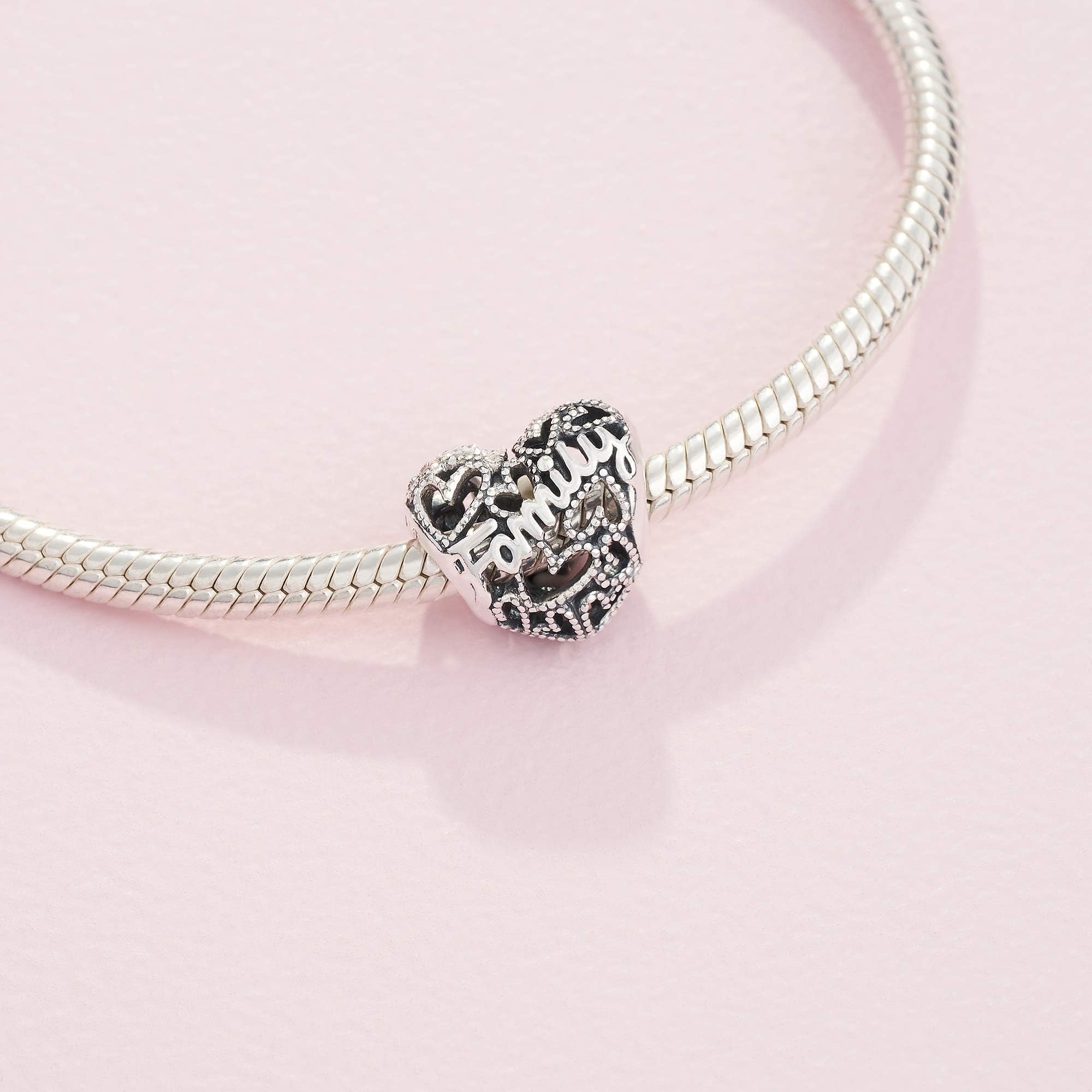 Foto 5 | Charm Pandora Family Heart De Plata De Ley Con Caja De Regalo - Venta Internacional.