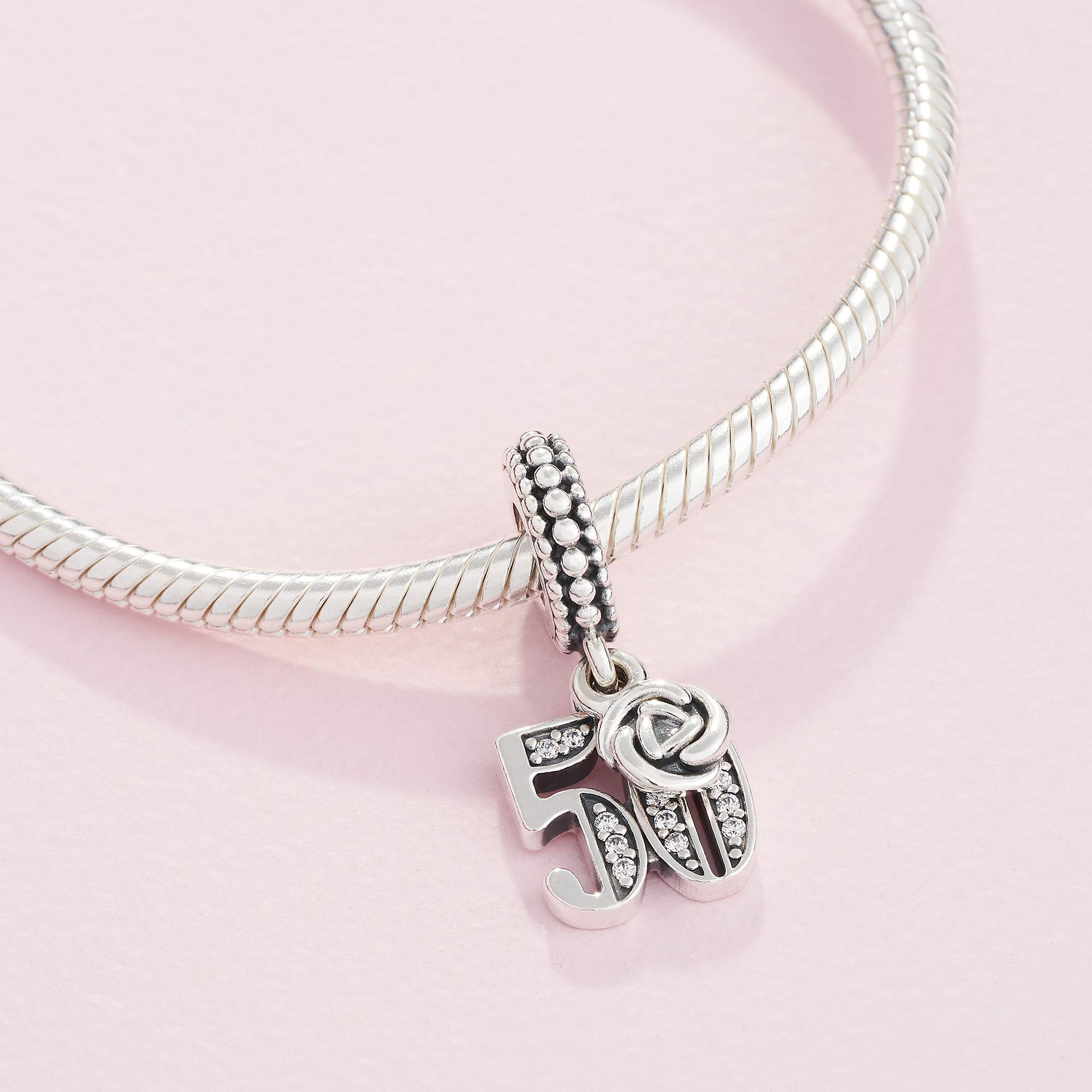 Foto 5 | Colgante De Plata De Ley Charm Pandora Para La Celebración Del 50 Aniversario - Venta Internacional.