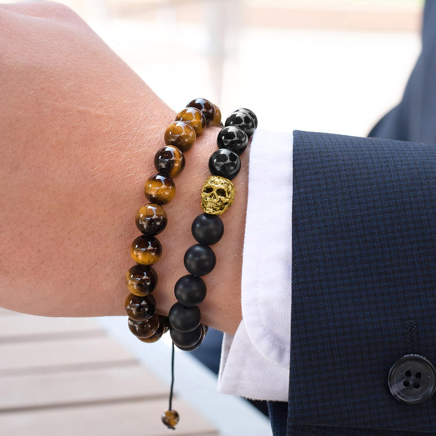 Foto 4 pulgar | Brazalete Crisol De Acero Inoxidable Chapado En Oro Con Piedra Ónice - Venta Internacional.