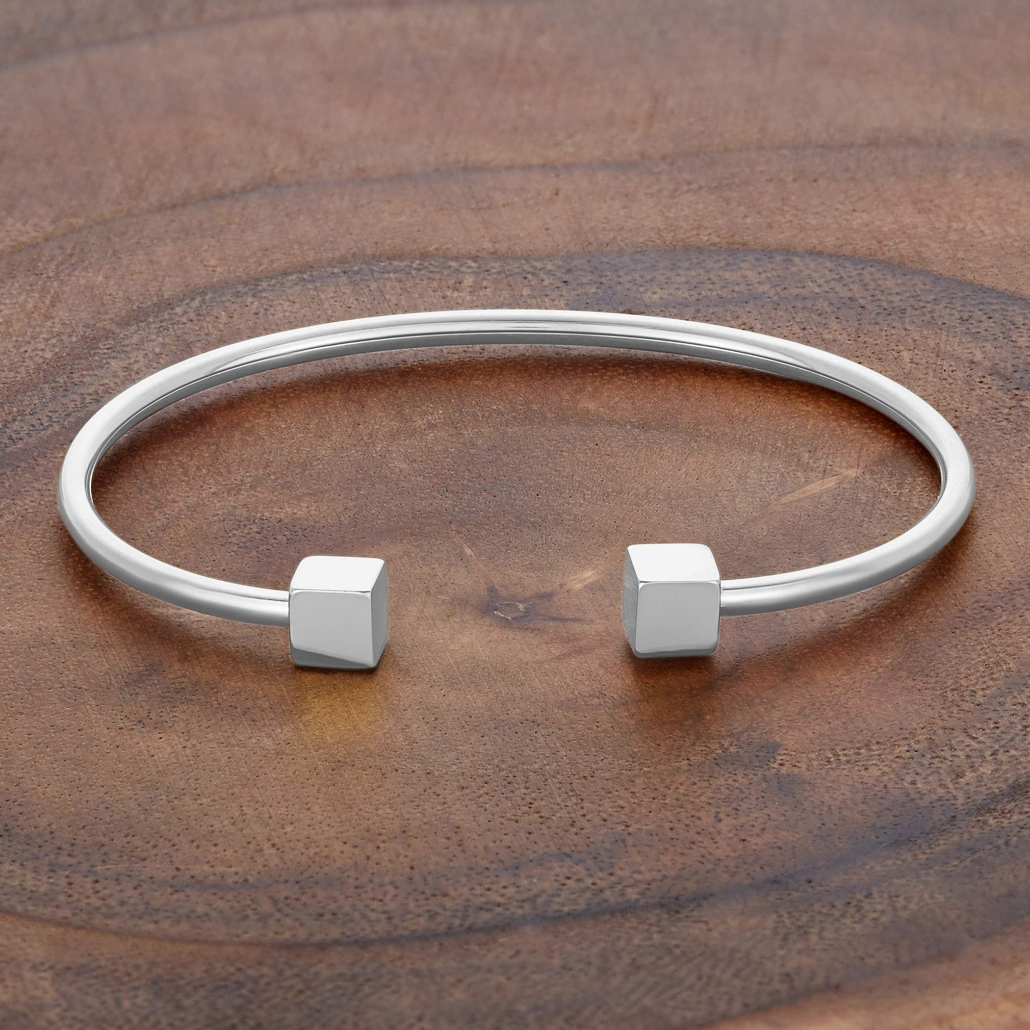 Foto 4 pulgar | Brazalete West Coast Jewelry Elya De Acero Inoxidable Pulido - Venta Internacional.