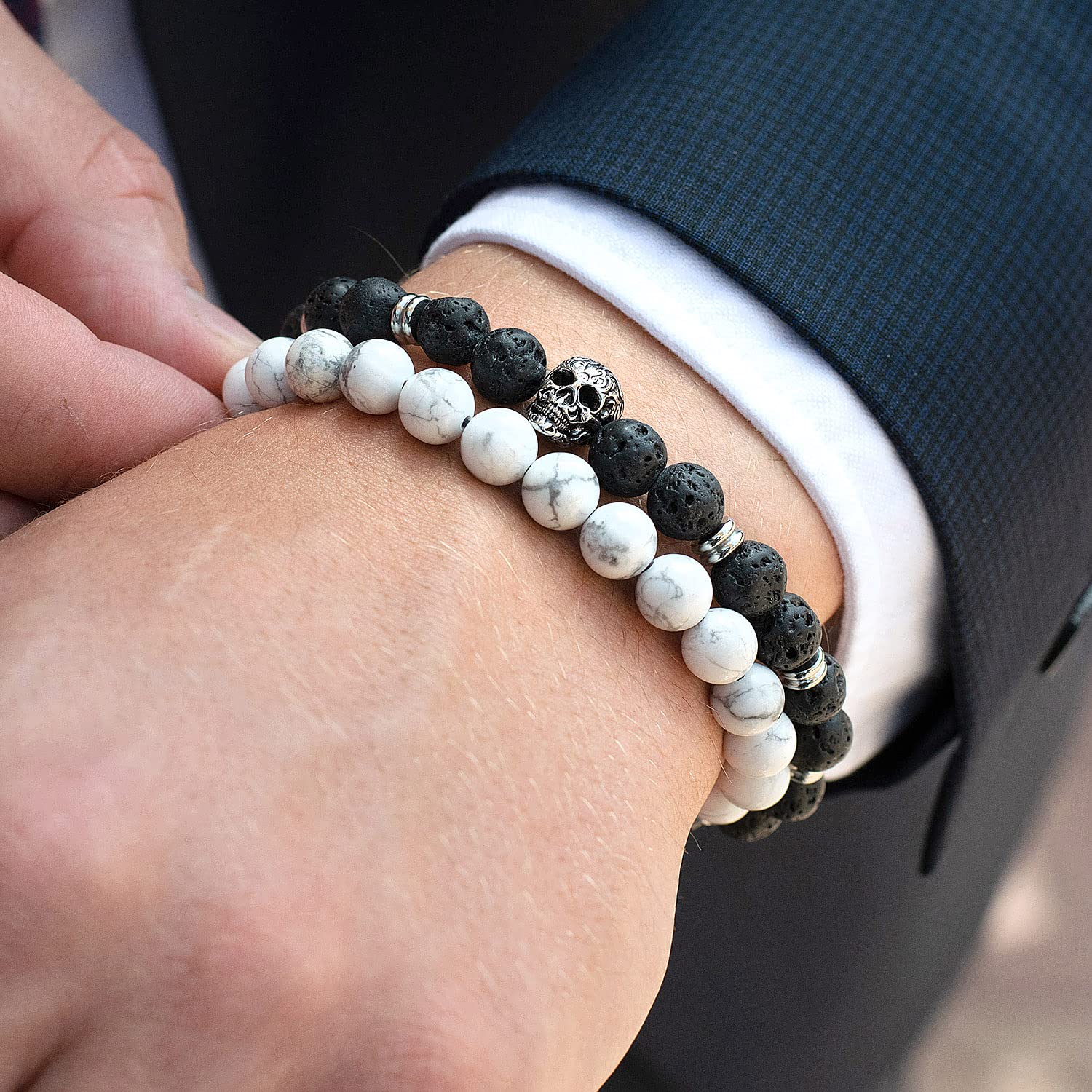 Foto 4 pulgar | Pulsera Crisol De Acero Inoxidable Con Forma De Calavera Y Piedra Volcánica De 8 Mm - Venta Internacional.
