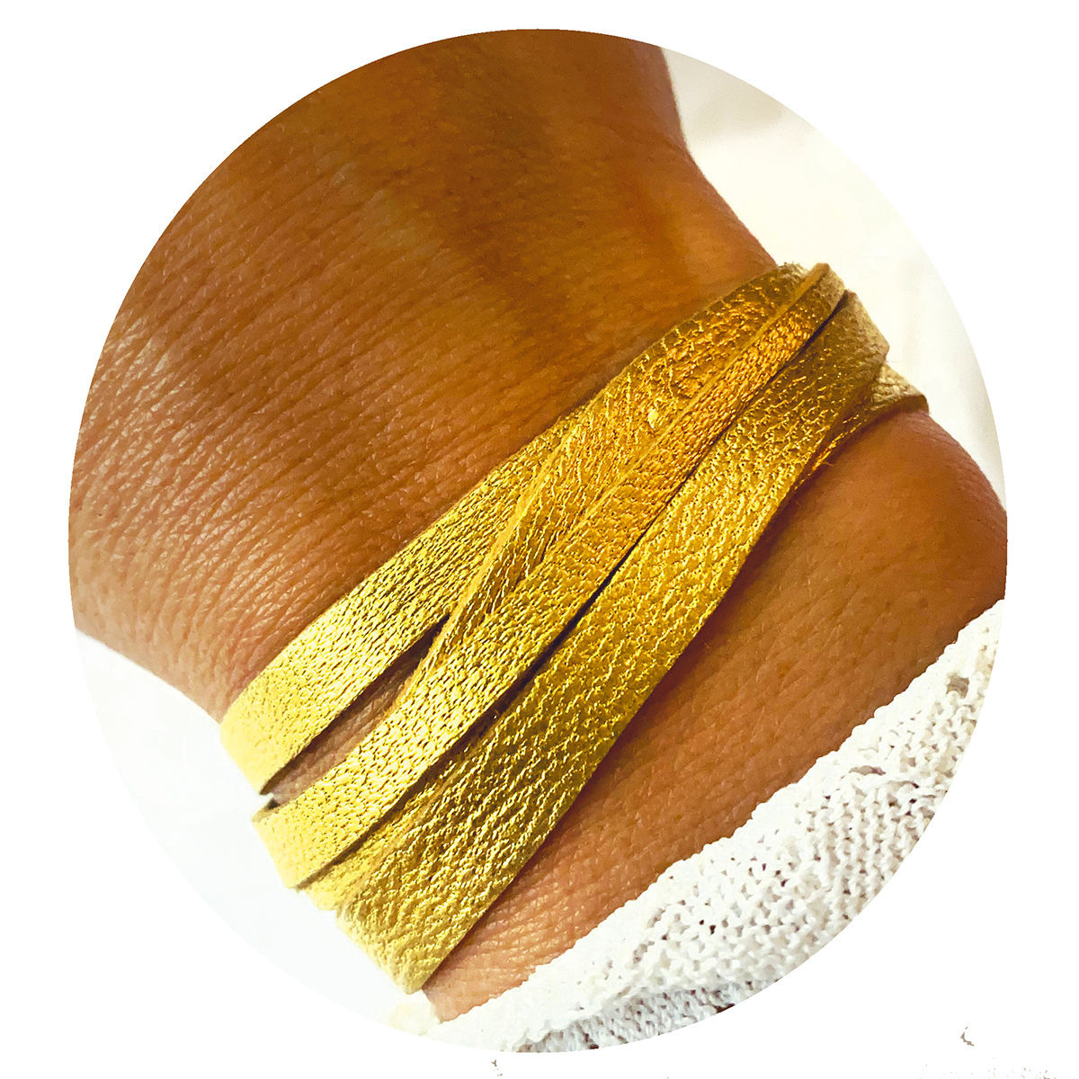 Foto 2 | Pulsera De Piel Unisex Con Baño De Oro Vangania Gratitud