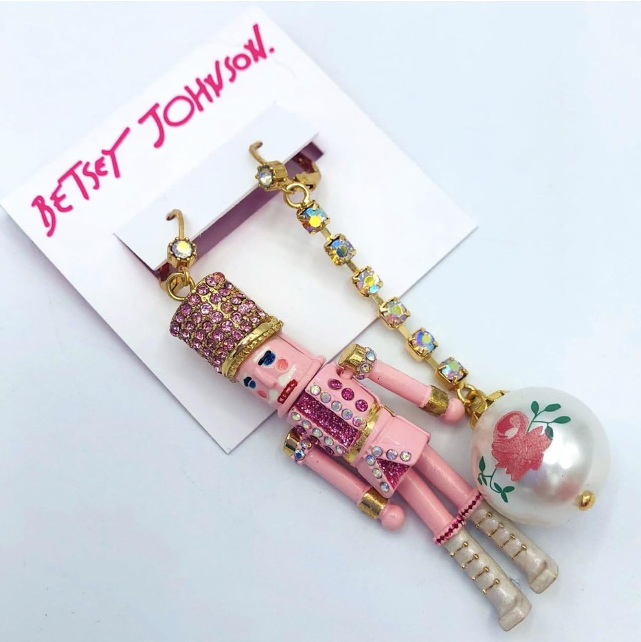 Foto 5 pulgar | Pendientes Betsey Johnson Cascanueces Con Forma De Bola Lineal Que No Coinciden - Venta Internacional.