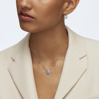 Foto 7 | Pendientes De La Icónica Colección Swan De Swarovski Con Cristal Azul Y Blanco - Venta Internacional.