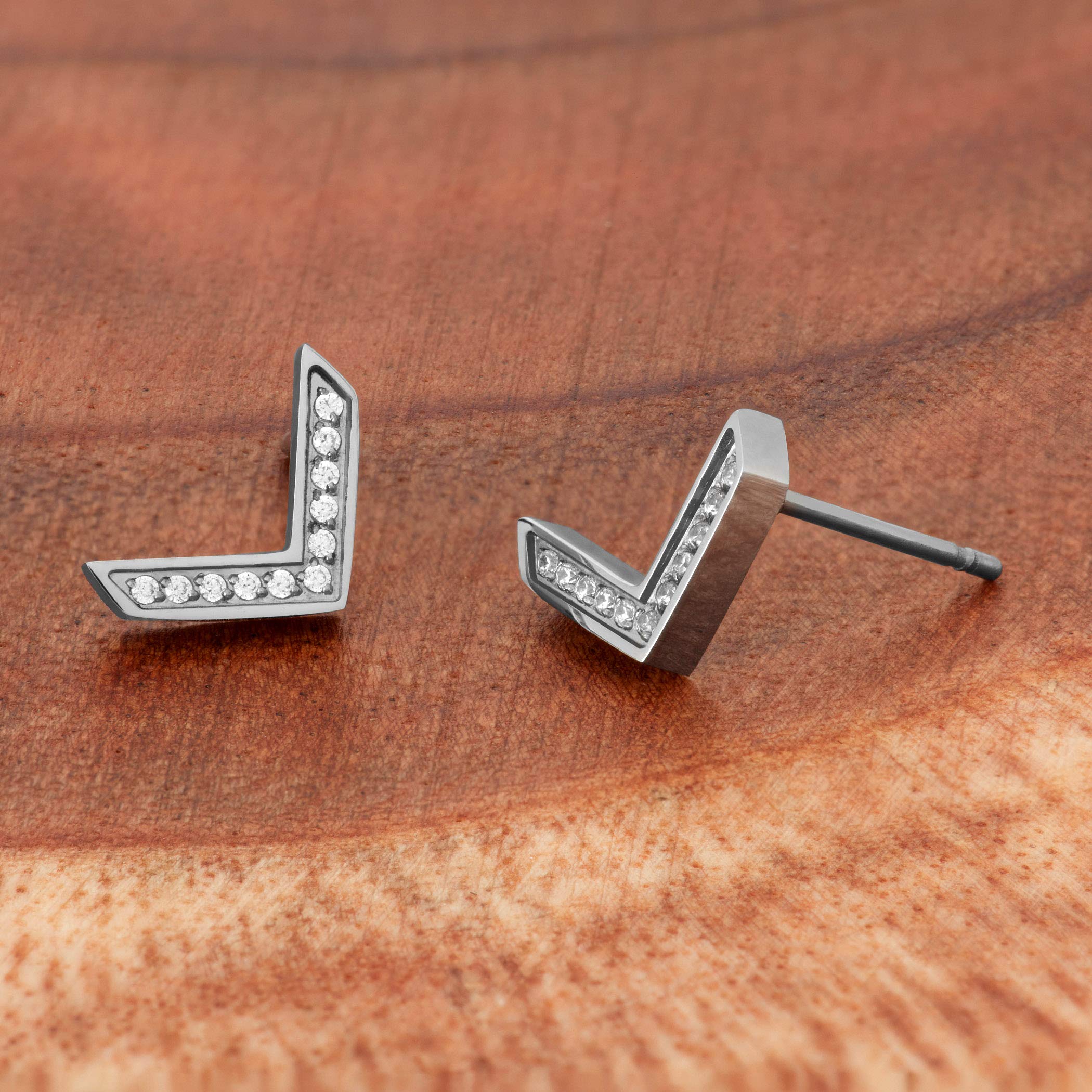 Foto 2 | Pendientes De Tuerca West Coast Jewelry Elya De Acero Inoxidable - Venta Internacional.