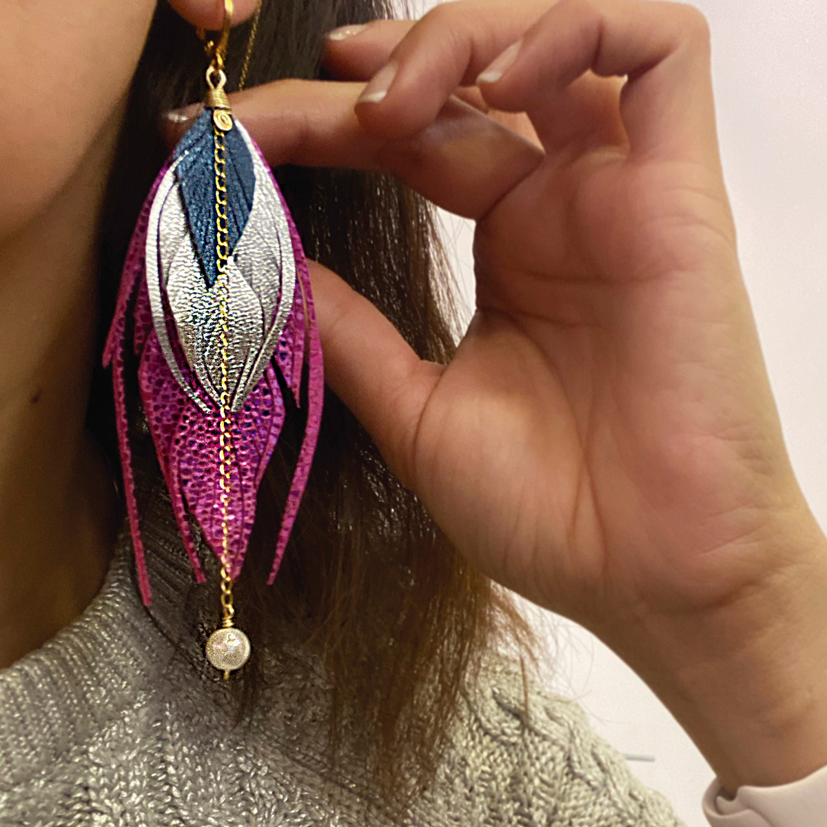 Foto 3 | Aretes Largos Mujer De Plumas Rosa Vangania Artesanales