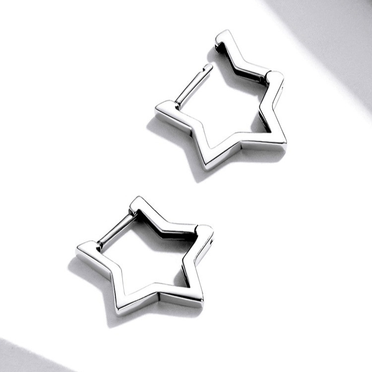 Foto 5 pulgar | Aretes Chulada, Estrellas De Plata .925 Con Chapa De Platino, Se Puden Mojar
