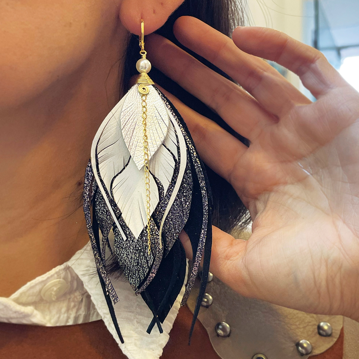 Foto 5 pulgar | Aretes Largos De Mujer Vangania Negros Regalo Mujer Joyería