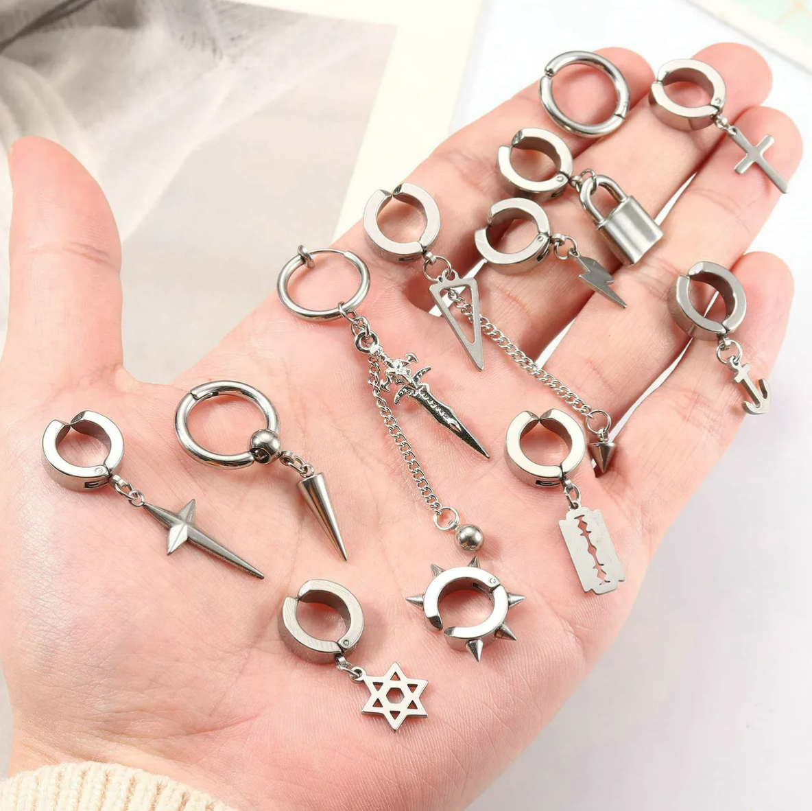 Foto 4 pulgar | 25 Aretes Acero Inoxidable