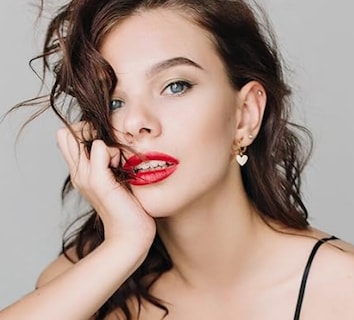 Foto 3 | Joyería Xtellar: Aretes Colgantes De Corazón En Plata Ley 925 Con Chapado En Oro De 14k Para Mujer Hipoalergénicos