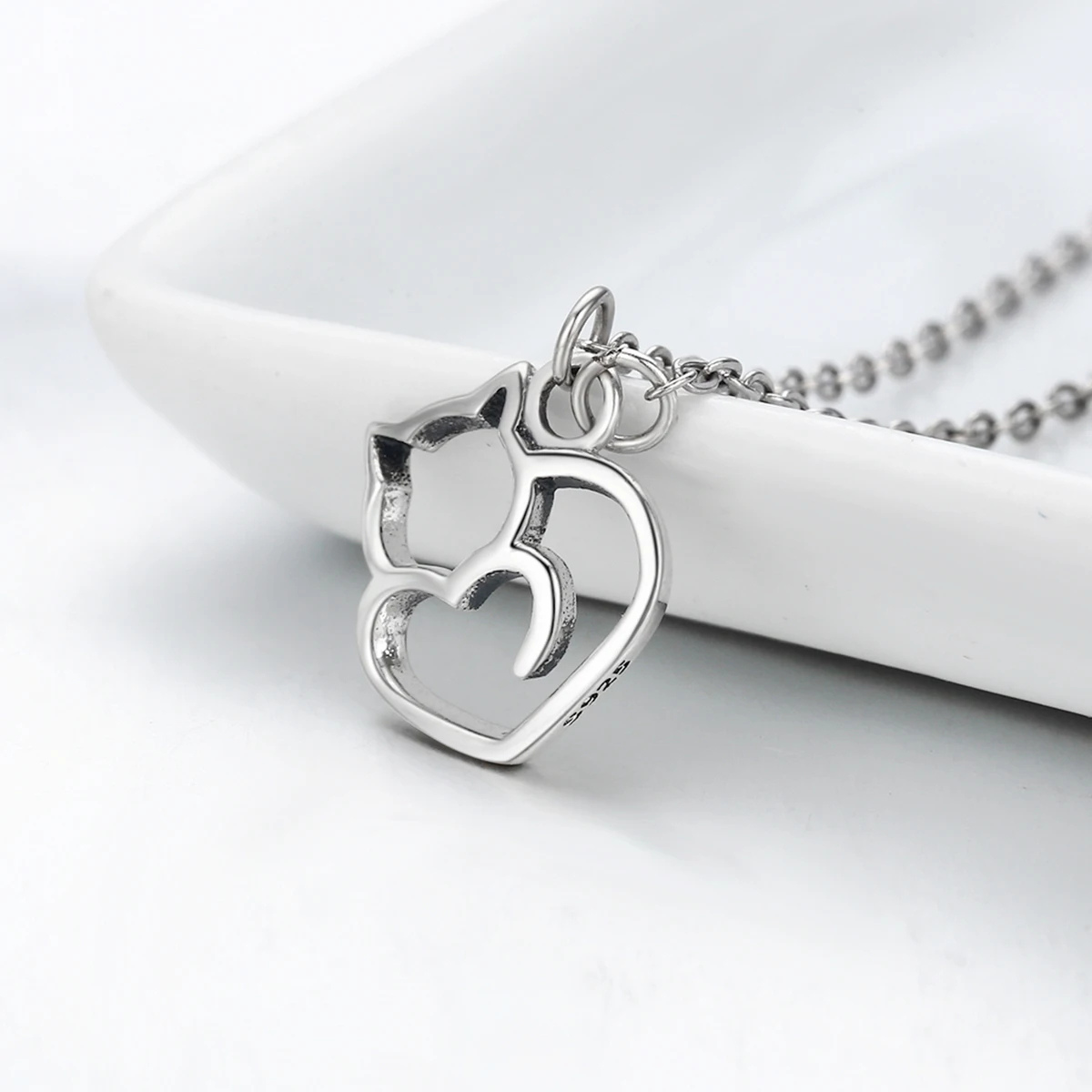Foto 4 pulgar | Collar Gato Corazón De Plata .925 Con Cadena De Plata Ajustable