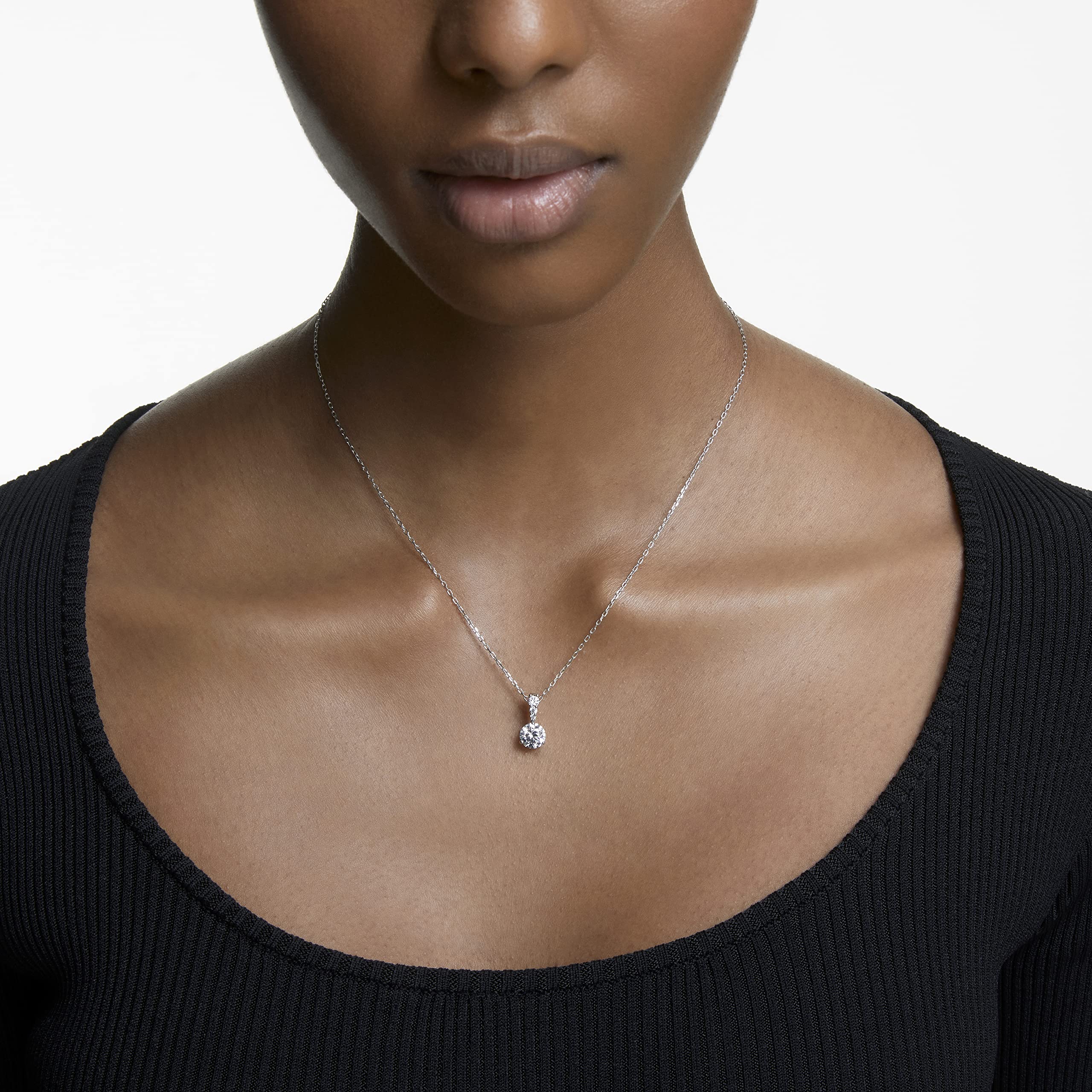 Foto 4 pulgar | Collar Swarovski Stilla Con Cristales Transparentes Para Mujer - Venta Internacional.