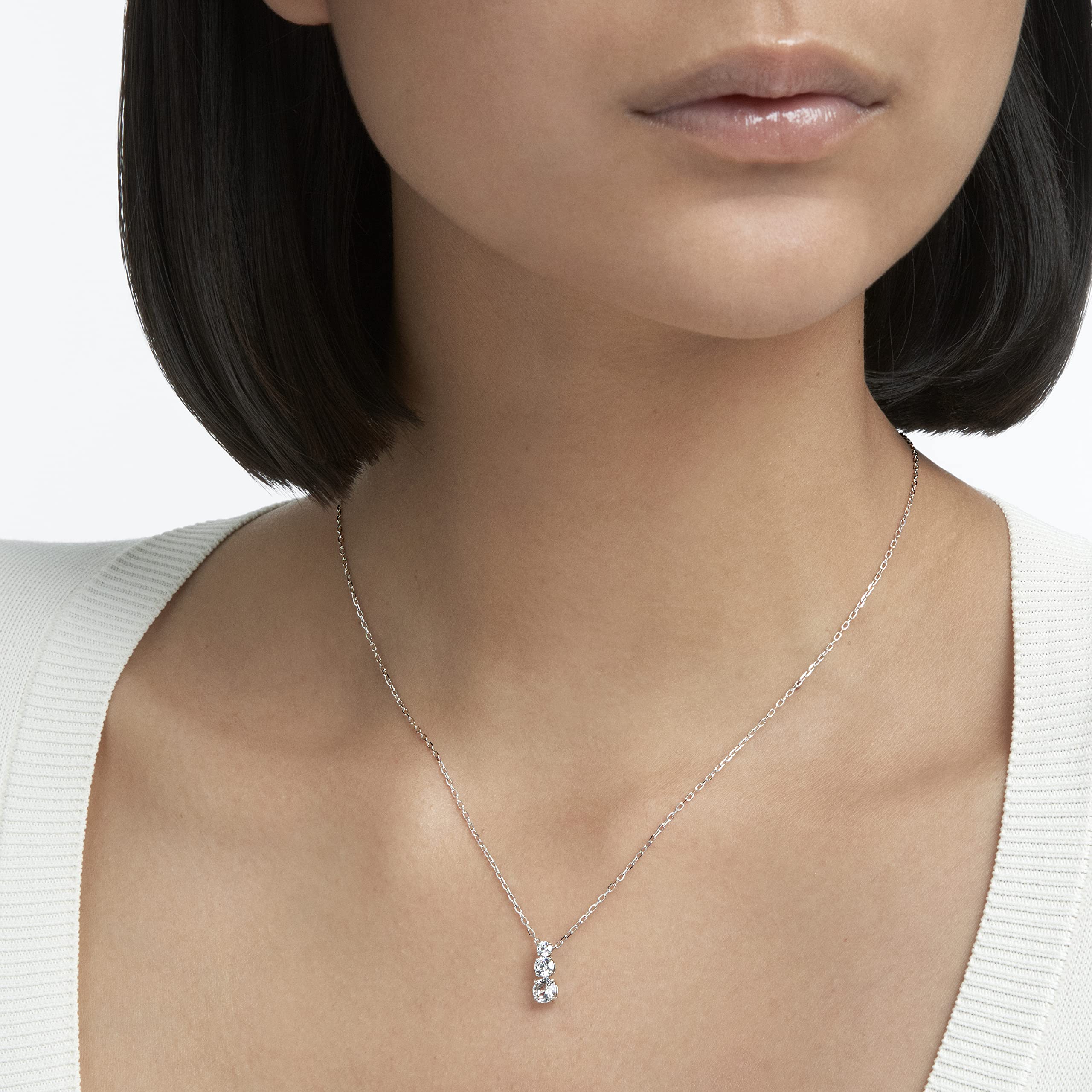 Foto 5 pulgar | Collar Swarovski Stilla Attract Trilogy Con Cristal Blanco - Venta Internacional.