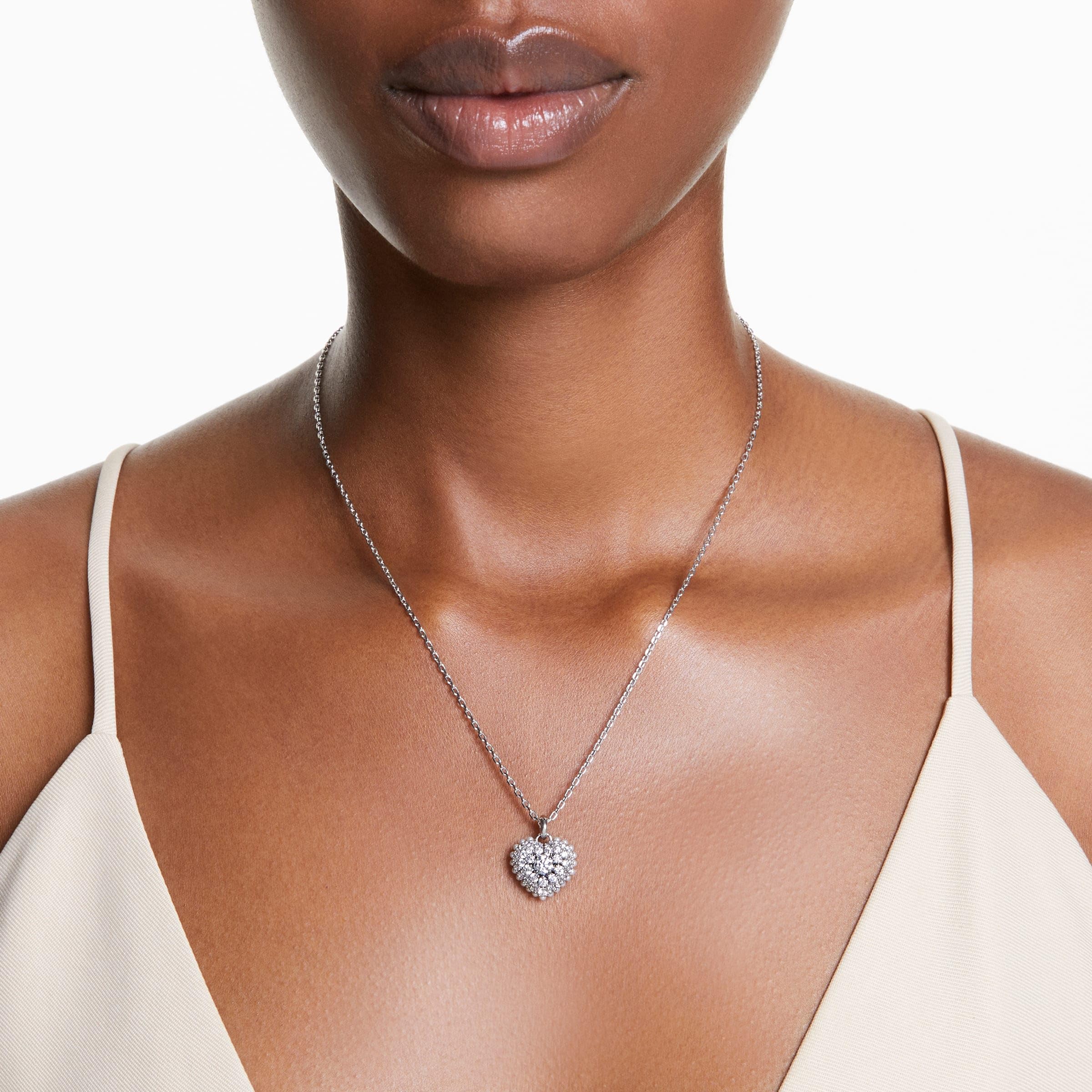 Foto 5 | Collar Con Colgante Idyllia De Swarovski En Forma De Corazón Con Cristales Transparentes - Venta Internacional.