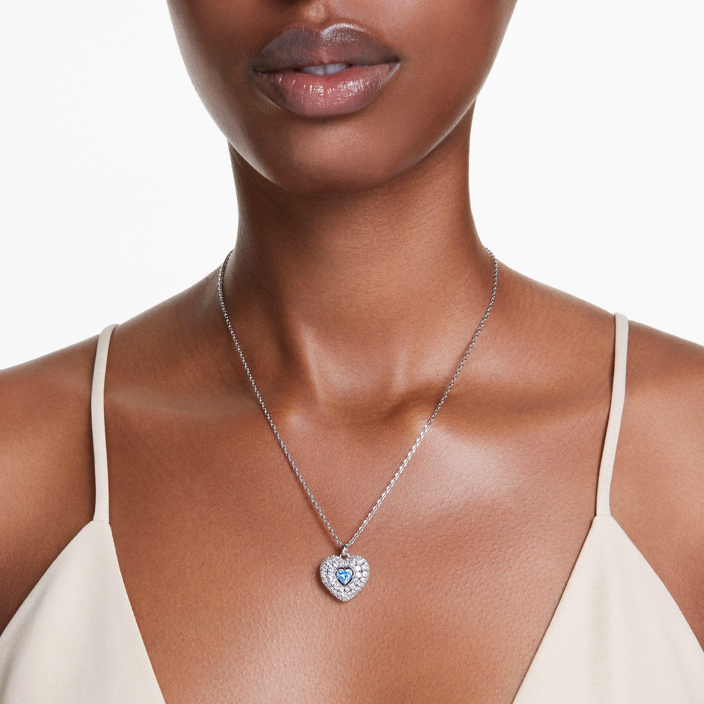 Foto 5 | Collar Con Colgante Idyllia De Swarovski En Forma De Corazón Y Cristal Azul - Venta Internacional.