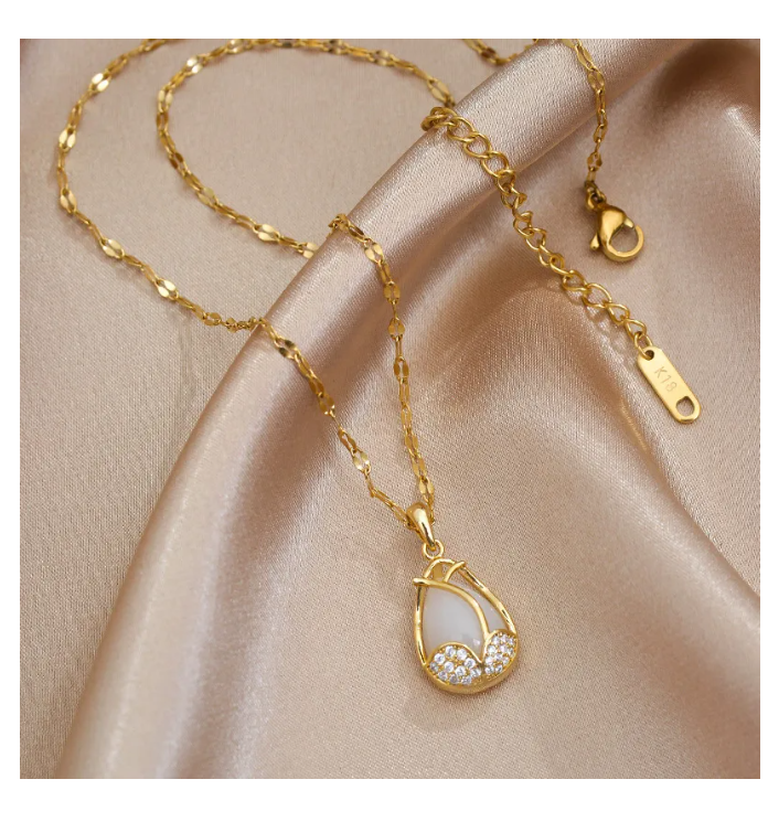 Foto 5 pulgar | Collar Flor De Tulipan Dije Elegante Para Mujer Dama Joyería Delicada Cadena Con Colgante