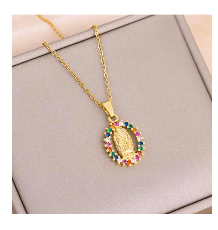 Foto 3 pulgar | Medalla Collar Virgen De Guadalupe Chapada En Oro De 18k Cadena Dorada Dije Acero Inoxidable Con Zirconias Con Baño D