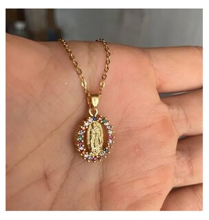 Foto 3 | Medalla Collar Virgen De Guadalupe Chapada En Oro De 18k Cadena Dorada Dije Acero Inoxidable Con Zirconias Con Baño D