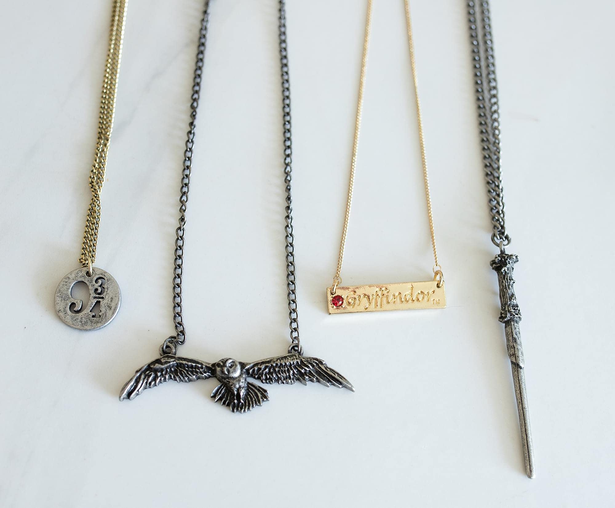 Foto 7 pulgar | Collar Con Colgante En Forma De Varita De Harry Potter De Bioworld - Venta Internacional.