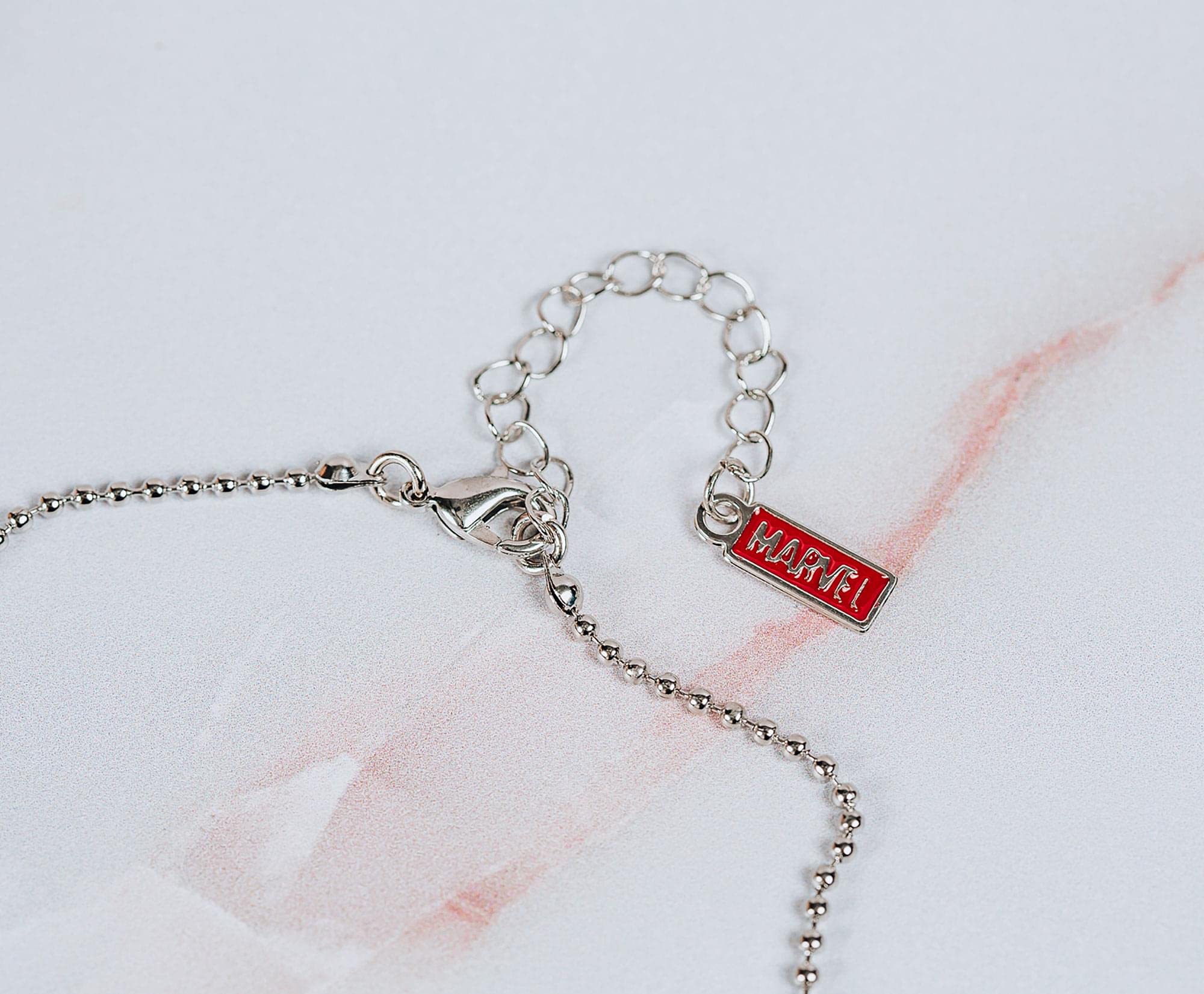Foto 5 pulgar | Collar Marvel Studios Wandavision Monica Rambeau S.w.o.r.d. - Venta Internacional.