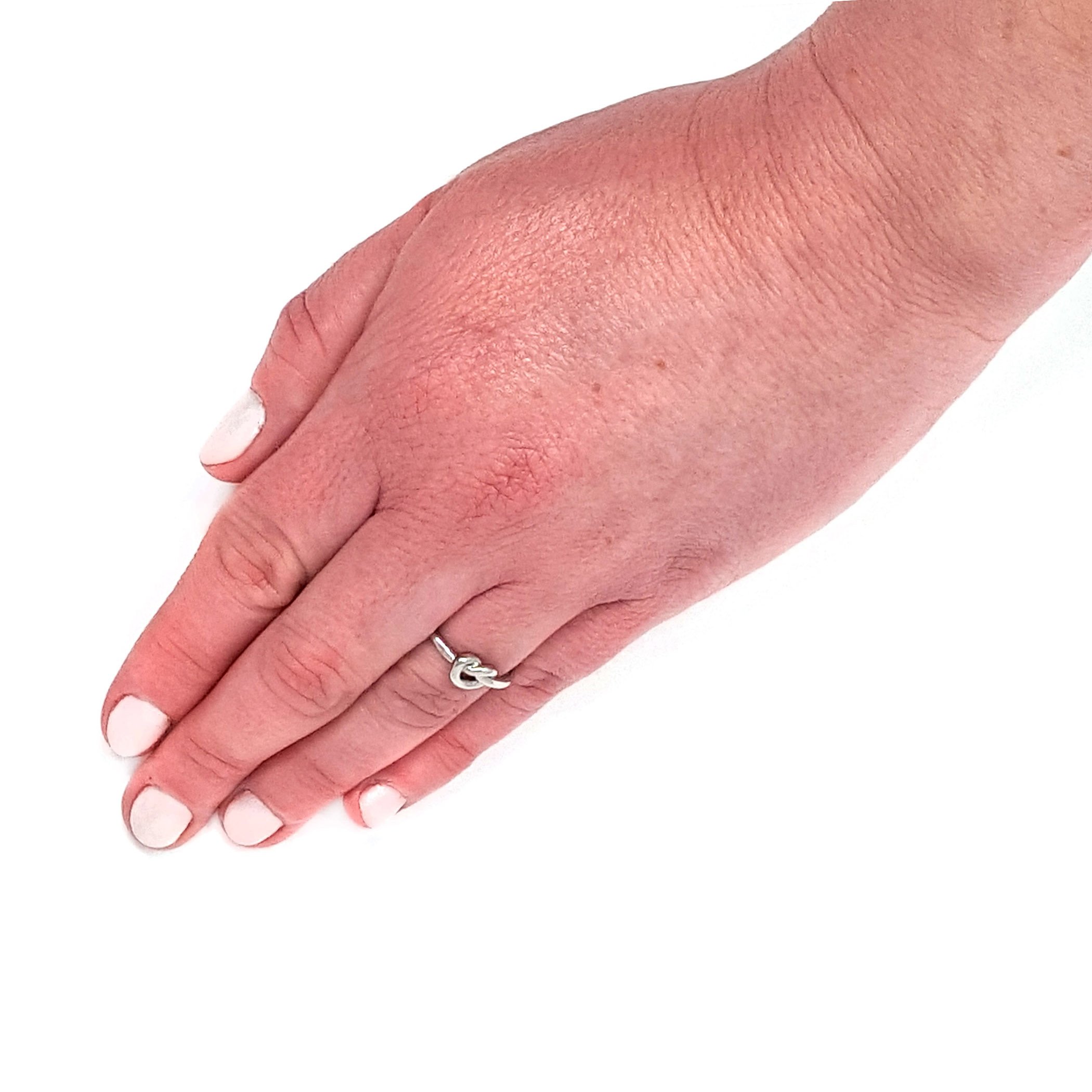Foto 5 pulgar | Anillo West Coast Jewelry Elya Knot Puff De Acero Inoxidable - Venta Internacional.