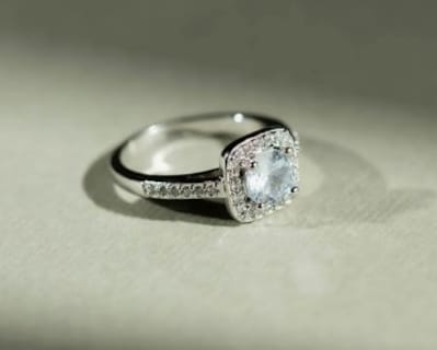 Foto 3 | Joyería Xtellar: Anillos De Compromiso De Estilo Soleste - Corte Cojín - Joyas De Lujo Resistentes Y Diarias P