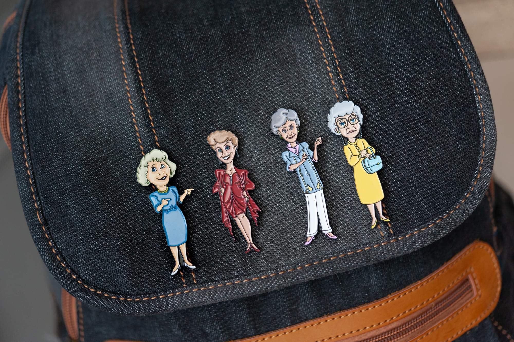 Foto 5 | Set De Alfileres Esmaltados The Golden Girls  Accesorio De Mochila De 4 Piezas - Venta Internacional.