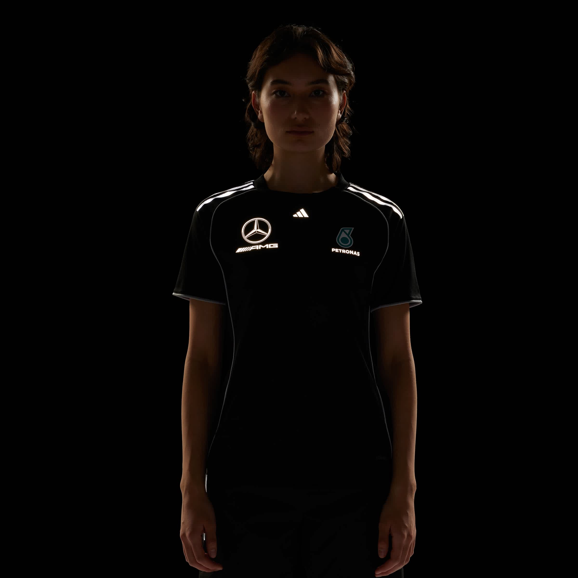 Foto 9 pulgar | Playera De Mecánico Mercedes - Amg Petronas F1 Team Adidas Negro Mujer